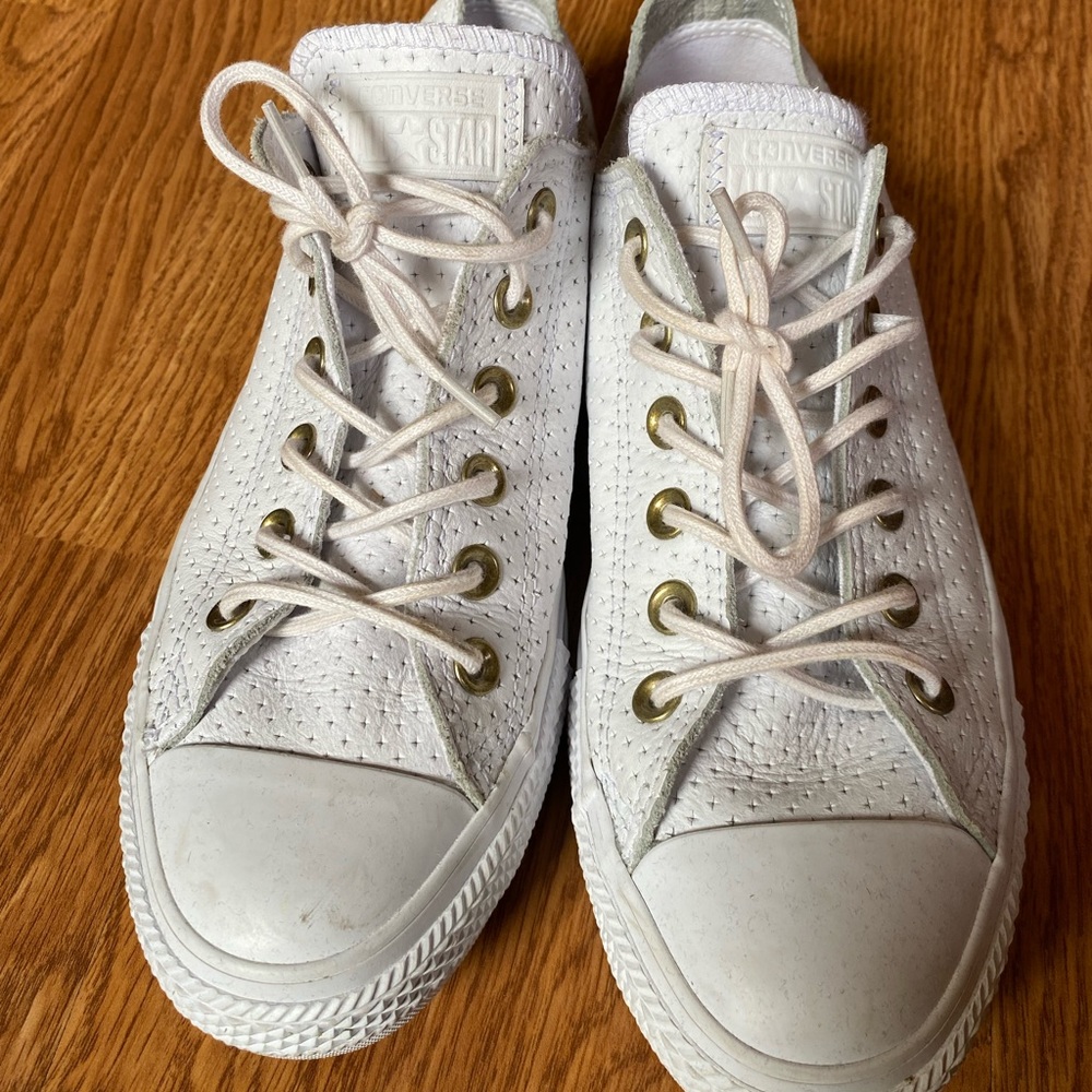 White All Star Converse